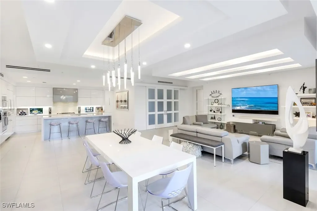 1135 3rd Avenue S Naples FL 34102