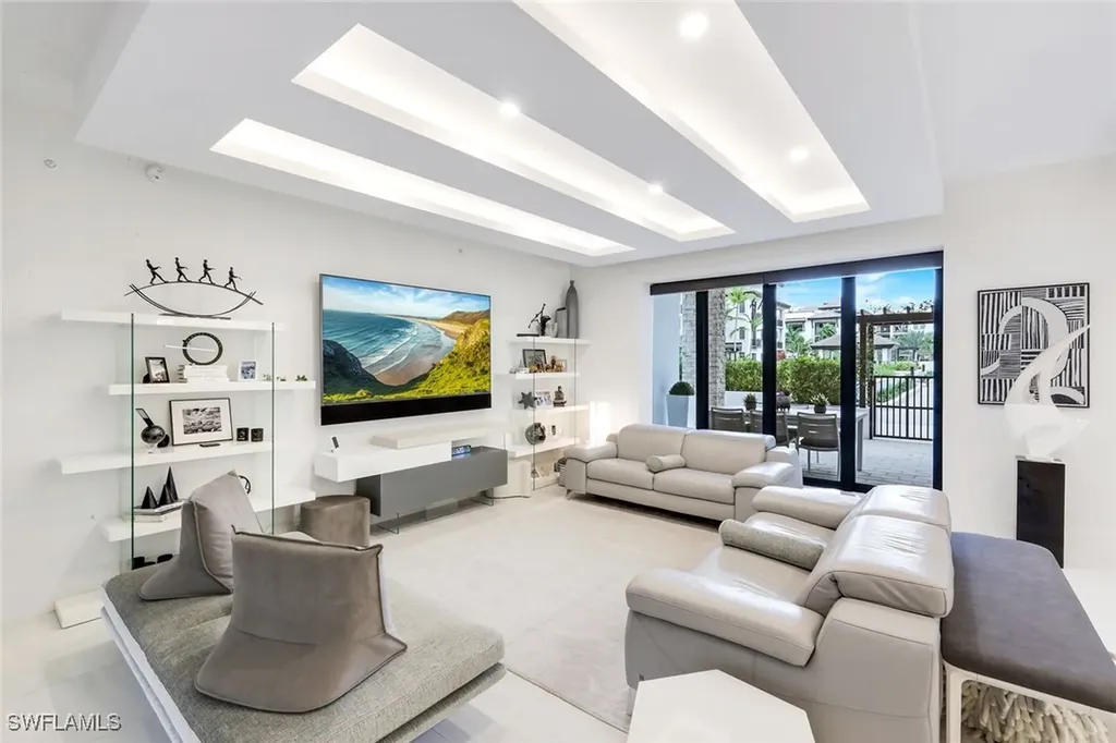 1135 3rd Avenue S Naples FL 34102