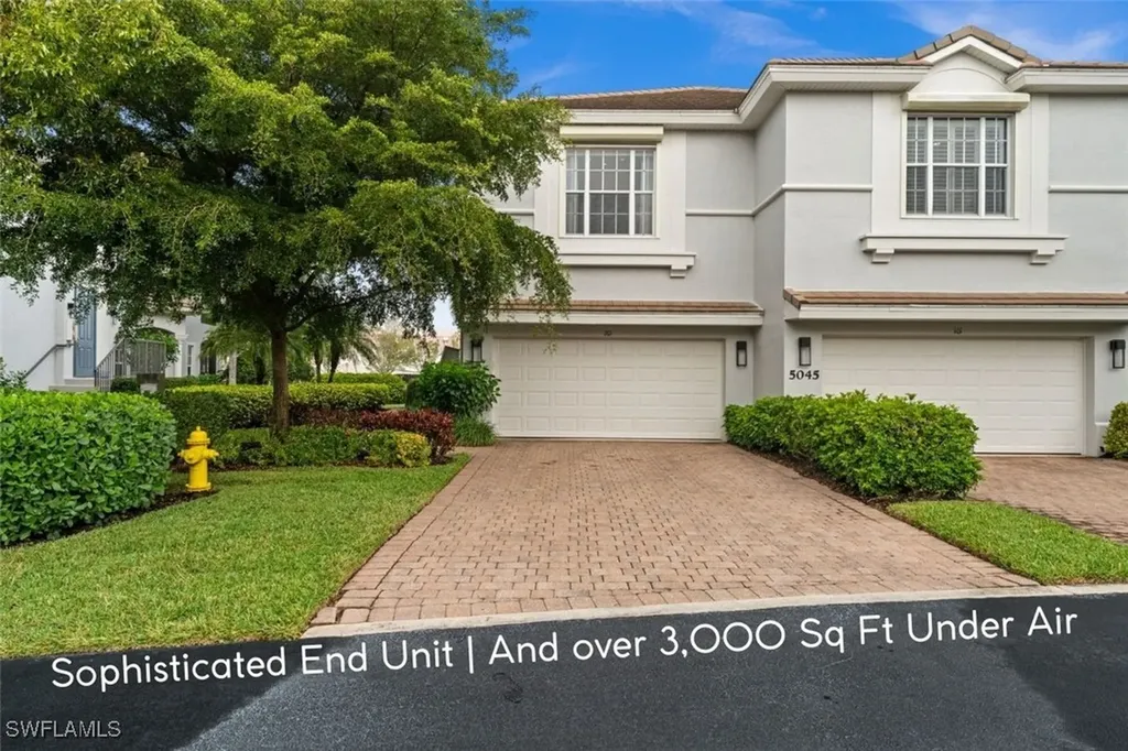 5045 Blauvelt Way Naples FL 34105