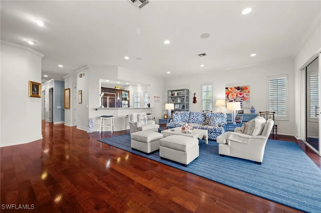 5045 Blauvelt Way Naples FL 34105