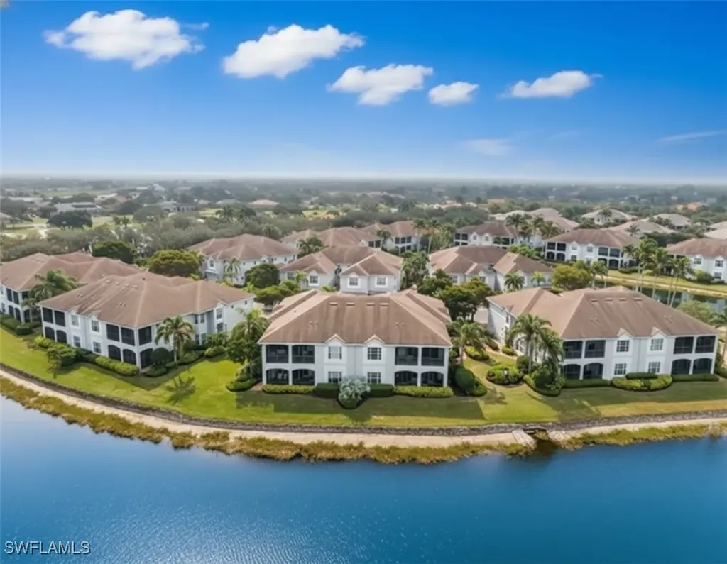 5045 Blauvelt Way Naples FL 34105