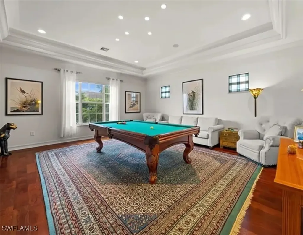 5045 Blauvelt Way Naples FL 34105