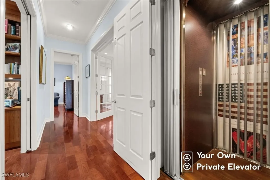 5045 Blauvelt Way Naples FL 34105