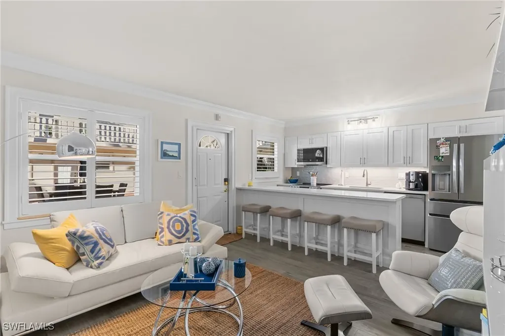 980 7th Avenue S Naples FL 34102