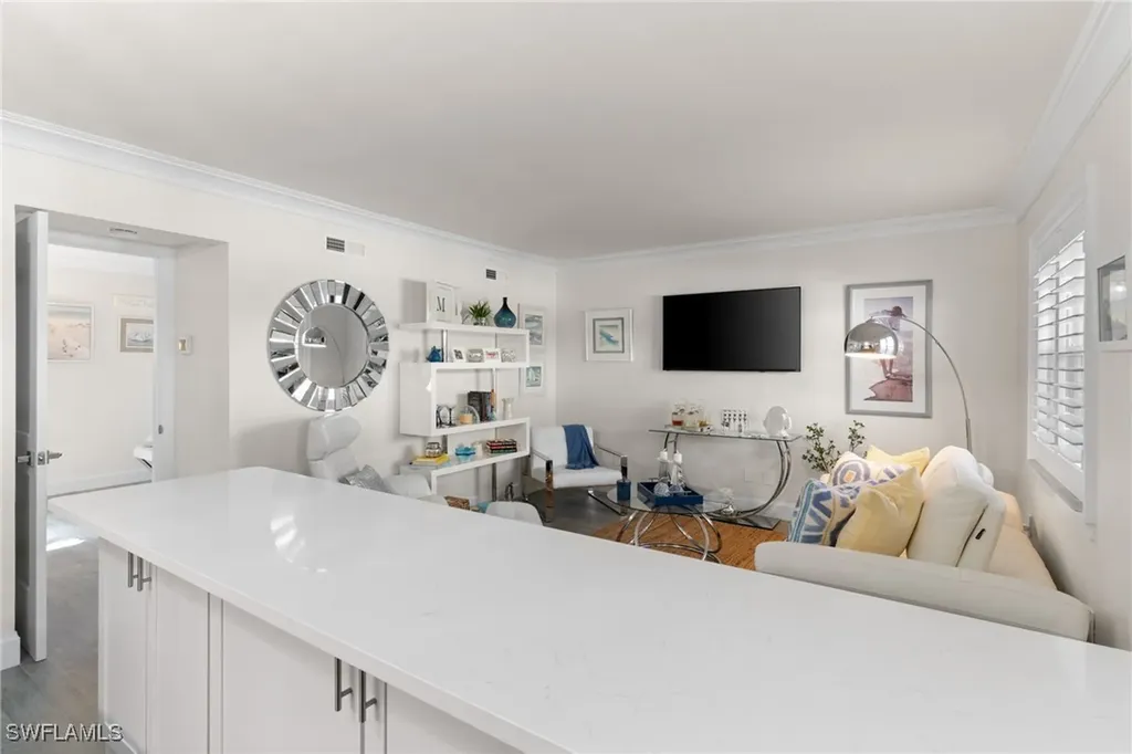 980 7th Avenue S Naples FL 34102