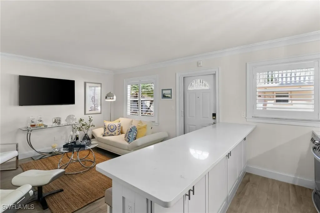 980 7th Avenue S Naples FL 34102