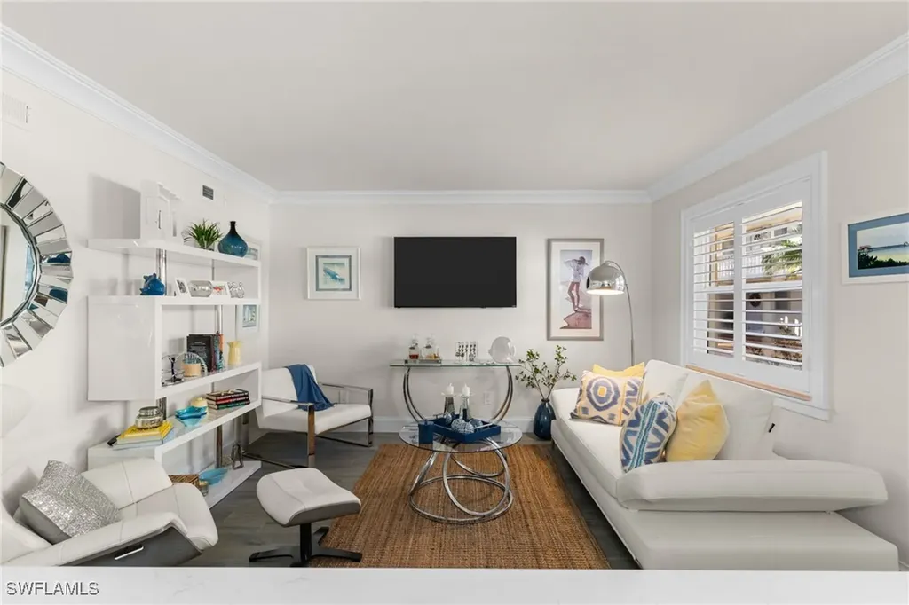 980 7th Avenue S Naples FL 34102