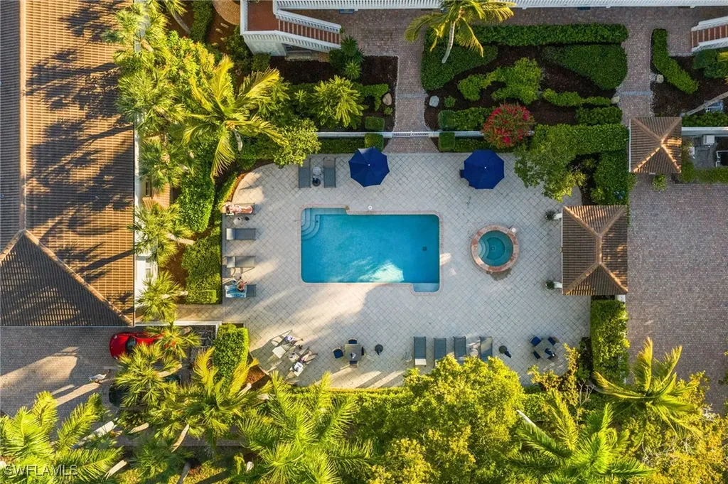 980 7th Avenue S Naples FL 34102