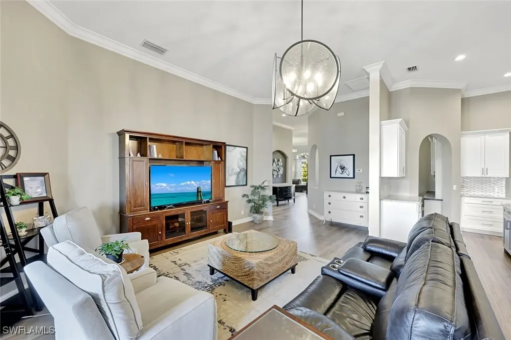 2143 Grove Drive Naples FL 34120