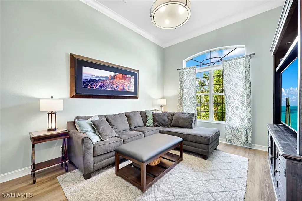 2143 Grove Drive Naples FL 34120