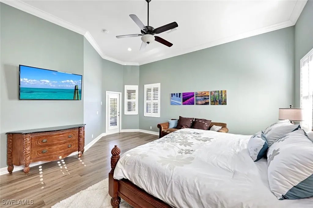 2143 Grove Drive Naples FL 34120