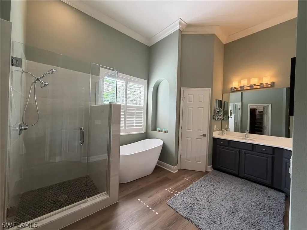 2143 Grove Drive Naples FL 34120