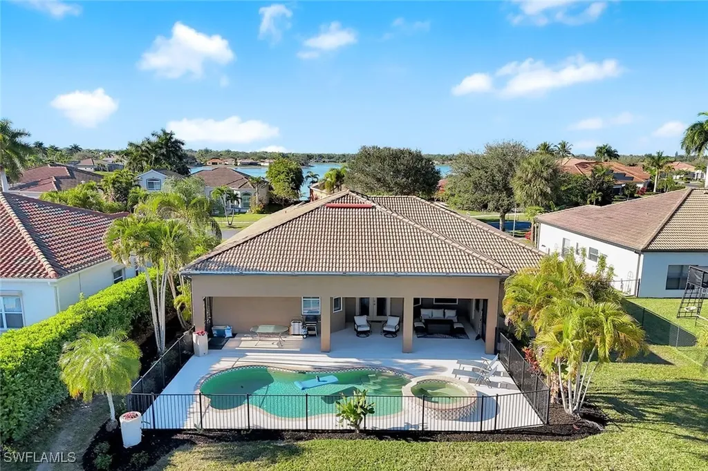 2143 Grove Drive Naples FL 34120