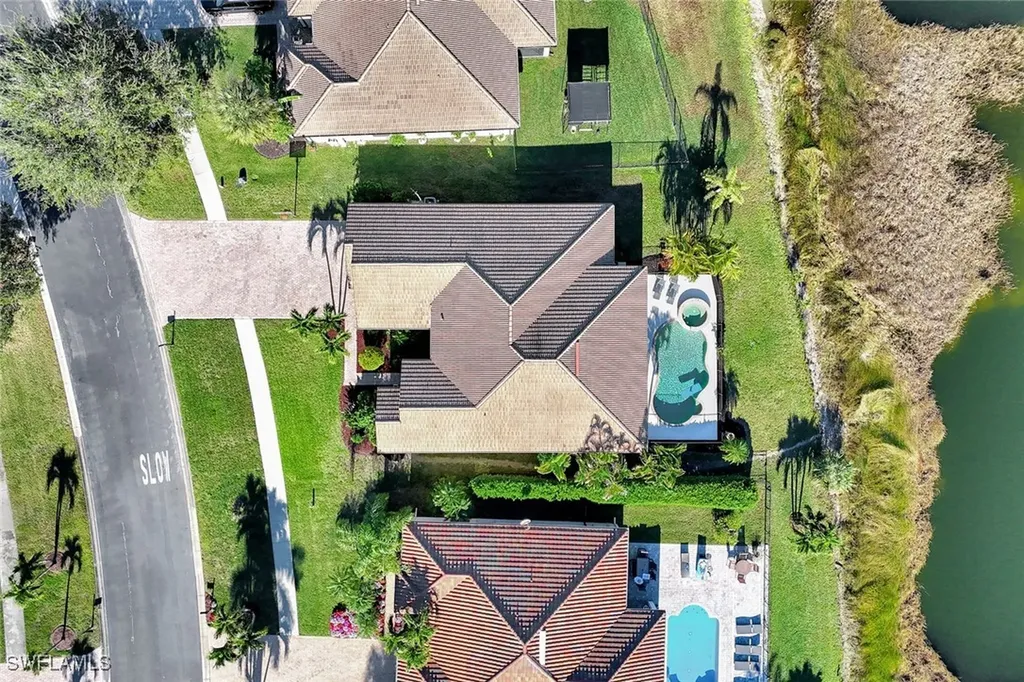 2143 Grove Drive Naples FL 34120