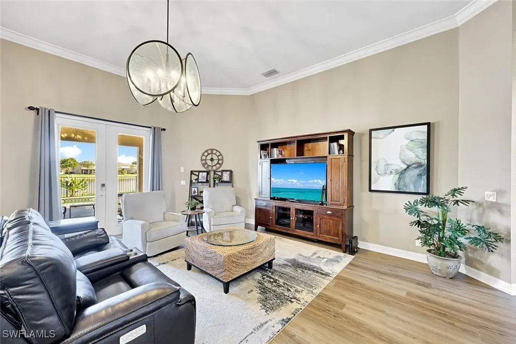 2143 Grove Drive Naples FL 34120