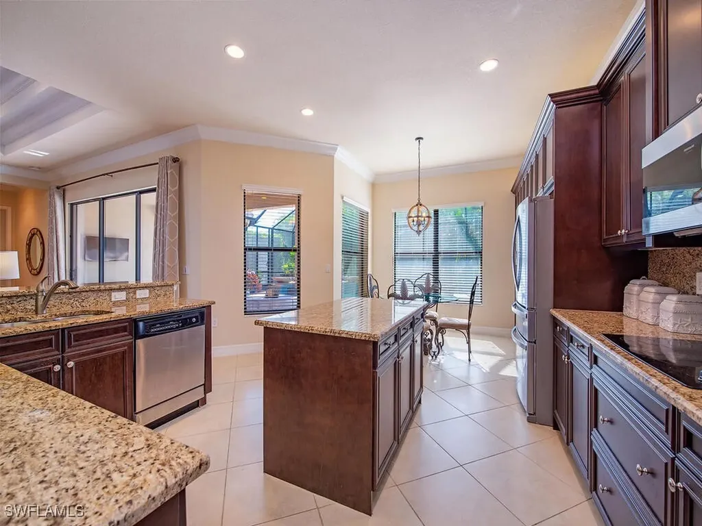 3199 Atlantic Circle Naples FL 34119