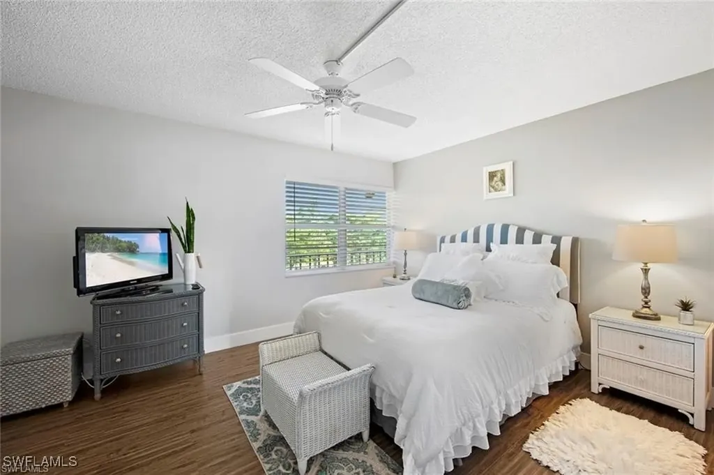 1085 Forest Lakes Drive Naples FL 34105