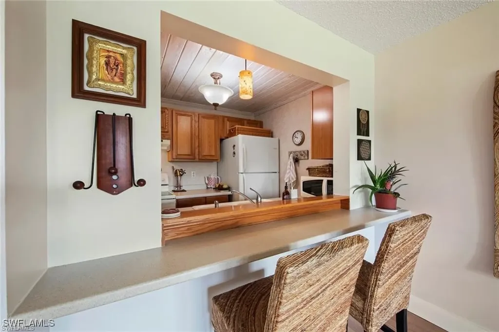 1085 Forest Lakes Drive Naples FL 34105