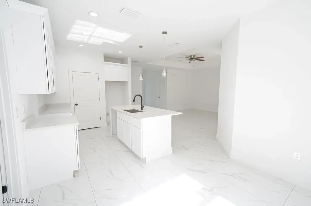 2502 E 14th Street Lehigh Acres FL 33972