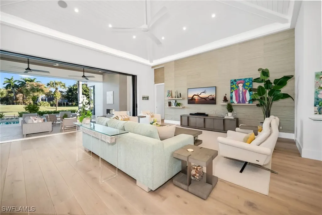 1671 Vinland Way Naples FL 34105