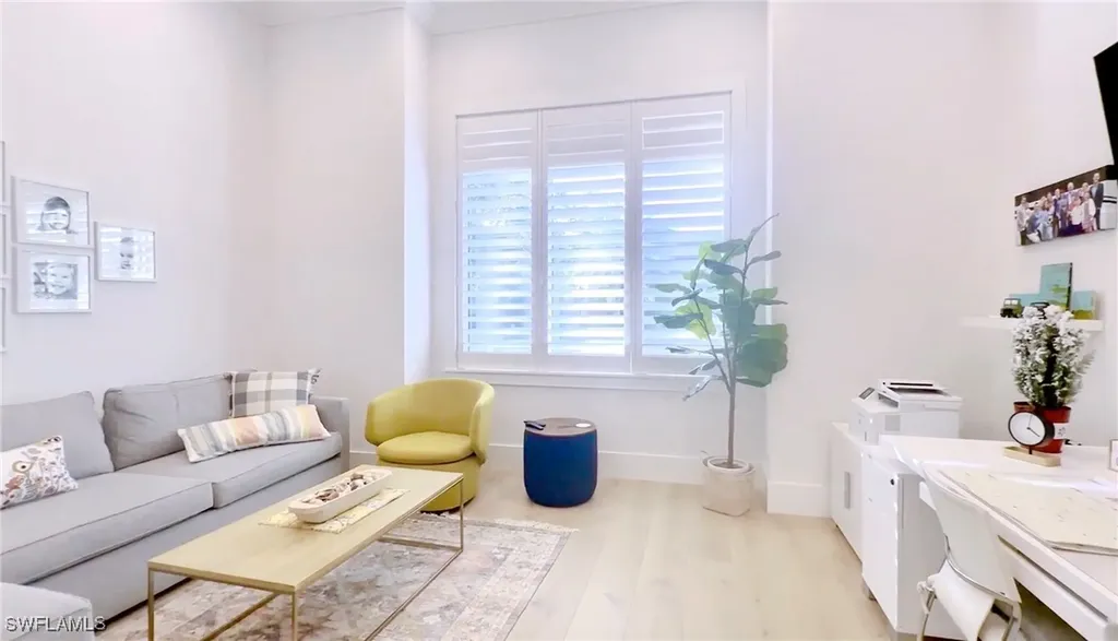 1671 Vinland Way Naples FL 34105