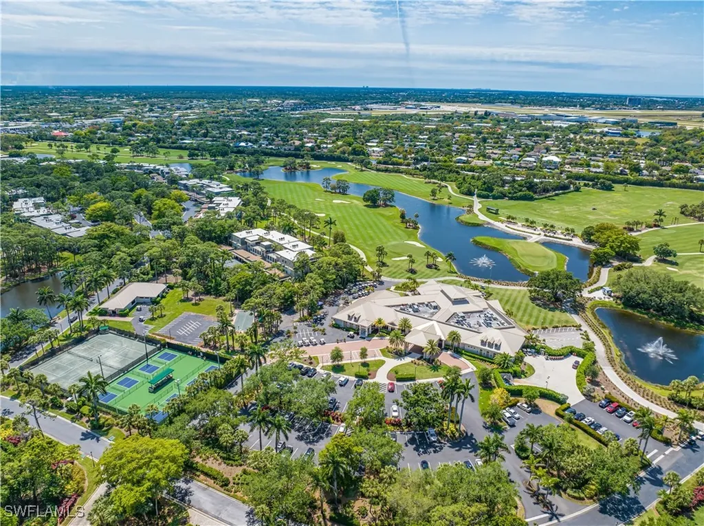 1671 Vinland Way Naples FL 34105