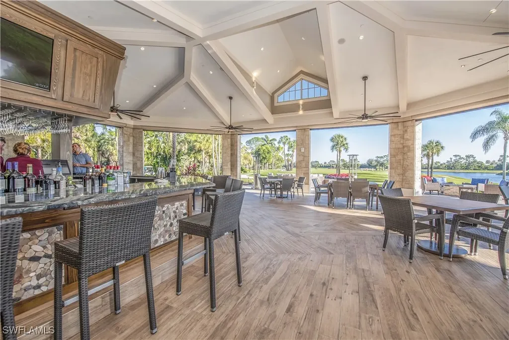 1671 Vinland Way Naples FL 34105