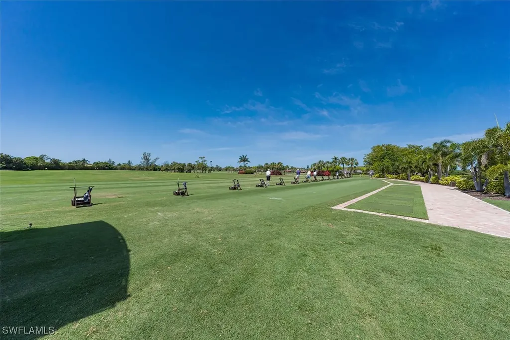 1671 Vinland Way Naples FL 34105