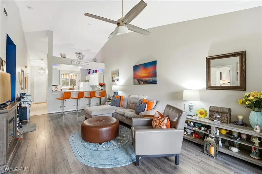 422 Valerie Way Naples FL 34104