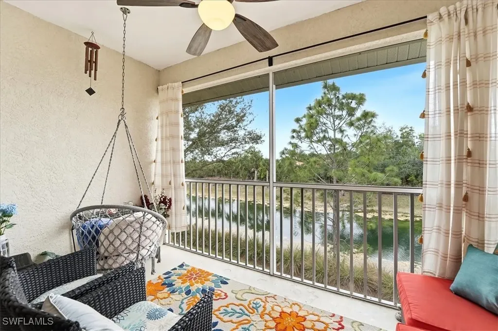 422 Valerie Way Naples FL 34104