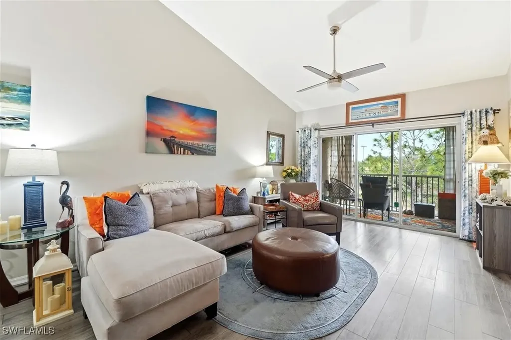 422 Valerie Way Naples FL 34104