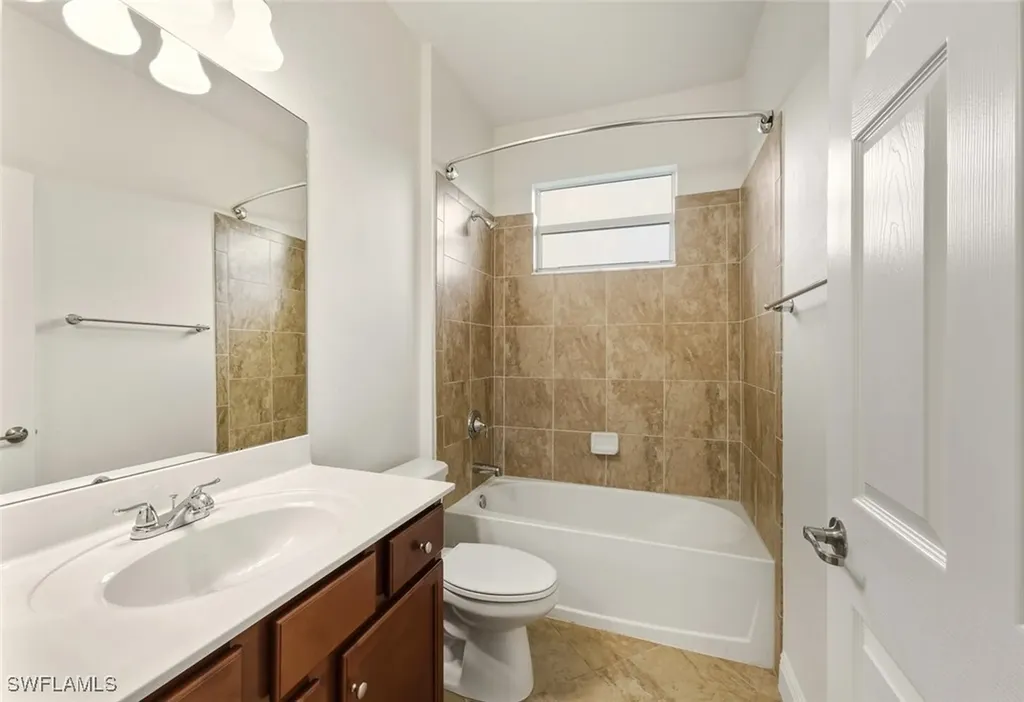 2080 Wellington Street Naples FL 34120