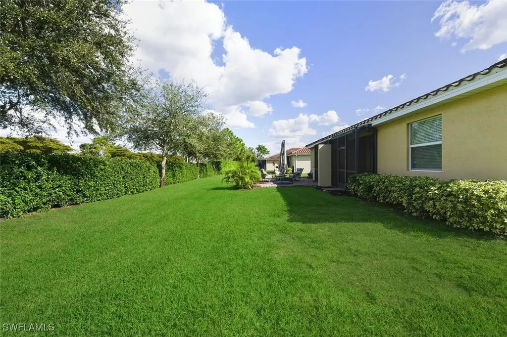 2080 Wellington Street Naples FL 34120
