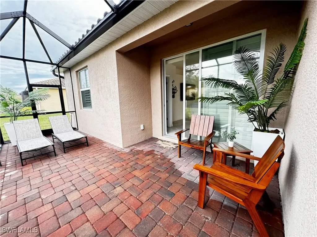 2084 Wellington Street Naples FL 34120