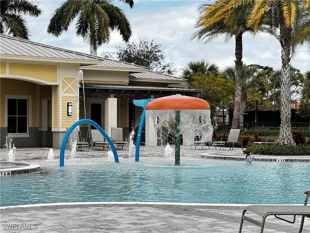 2084 Wellington Street Naples FL 34120