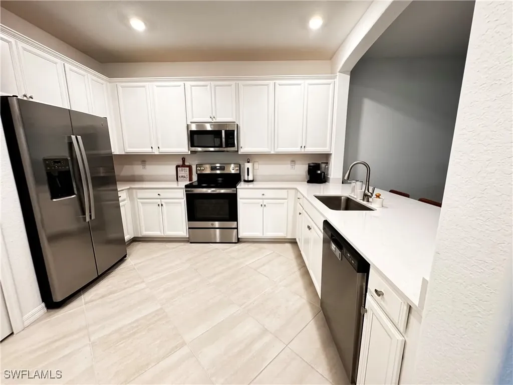 2084 Wellington Street Naples FL 34120