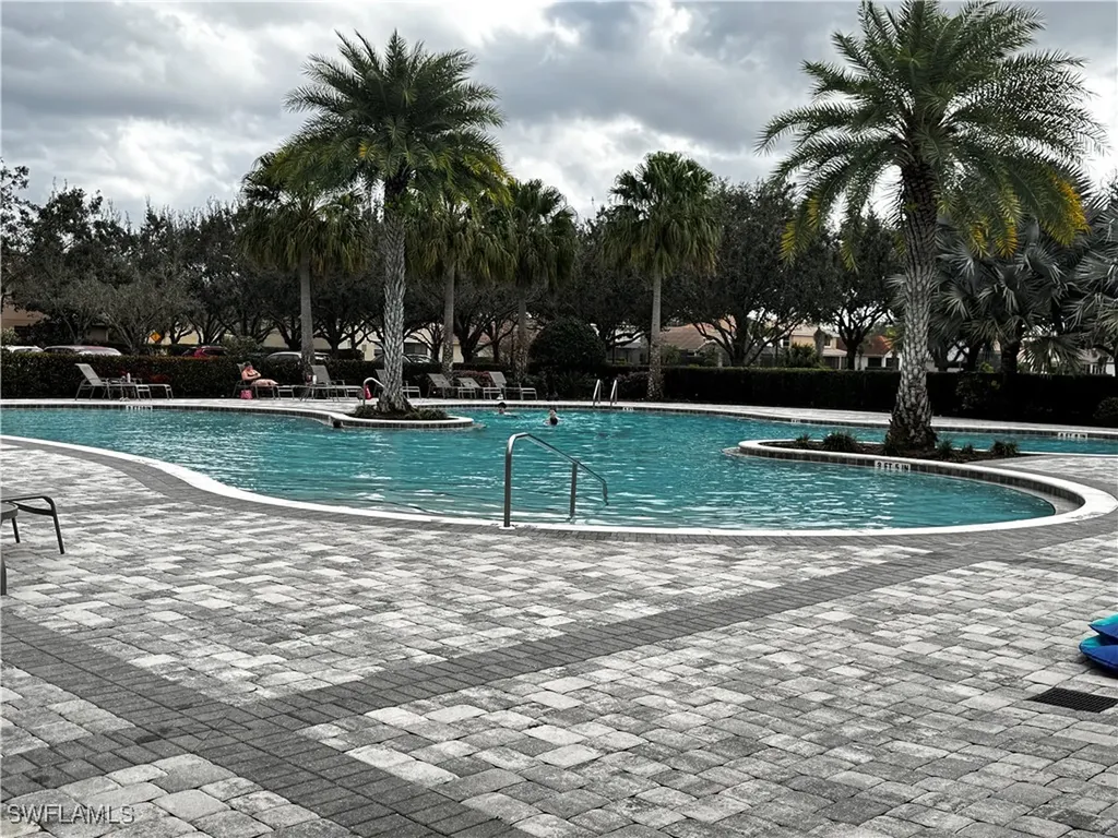 2084 Wellington Street Naples FL 34120