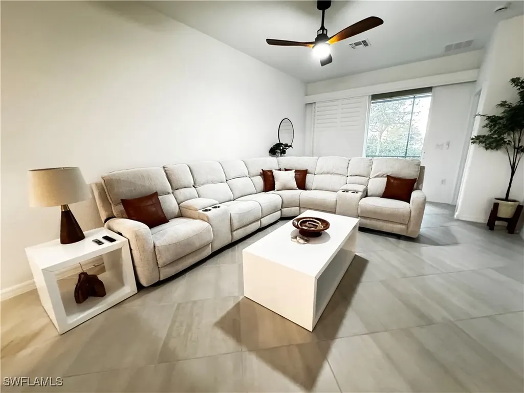 2084 Wellington Street Naples FL 34120