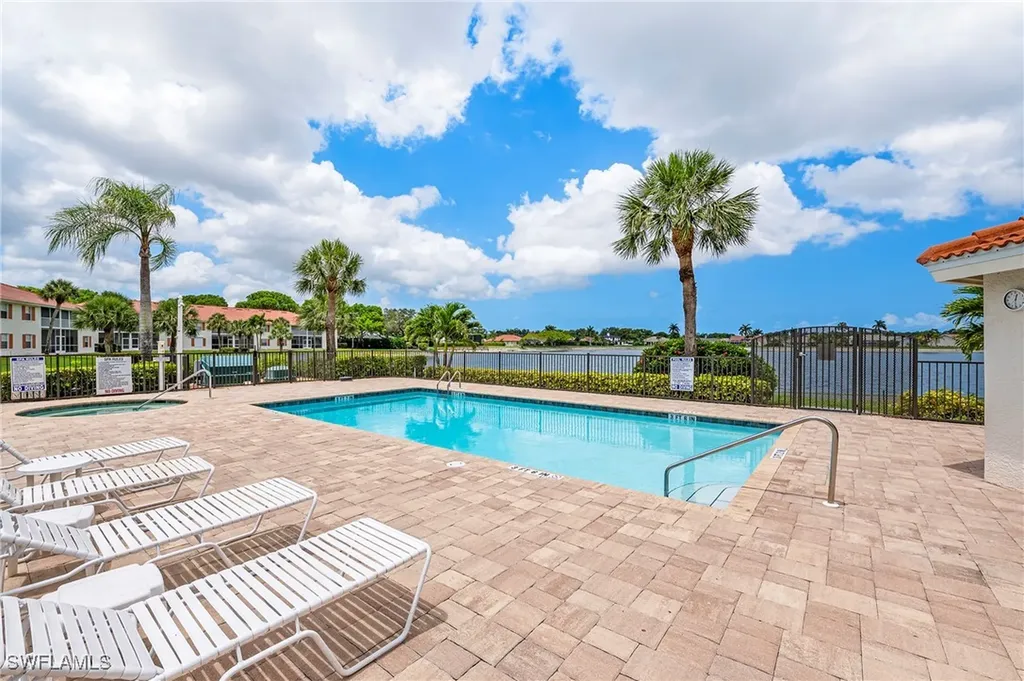 529 Mardel Drive Naples FL 34104