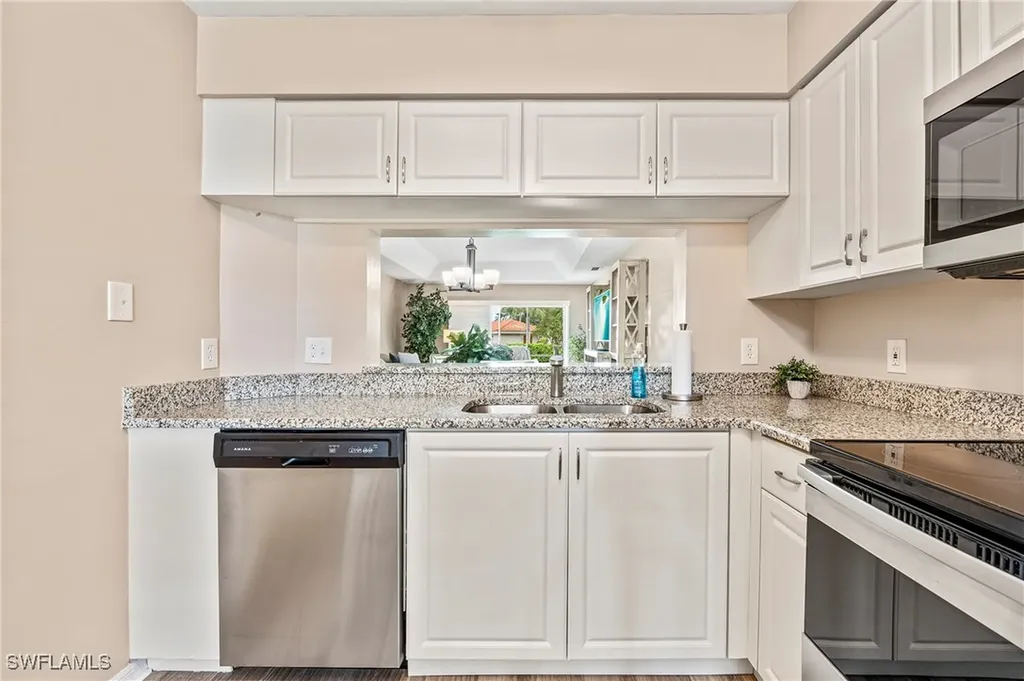 529 Mardel Drive Naples FL 34104