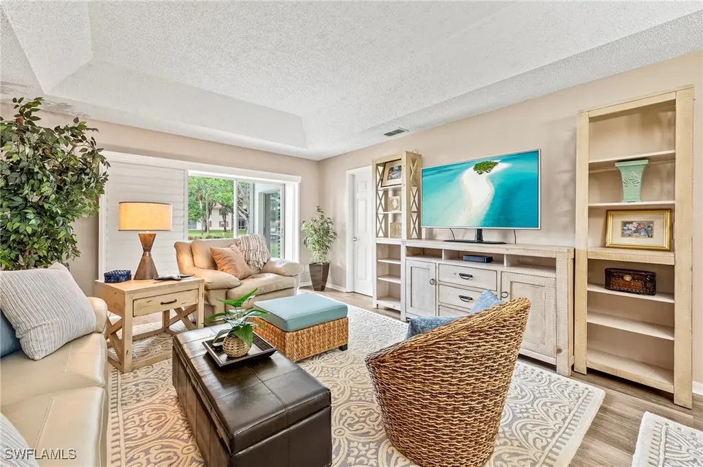 529 Mardel Drive Naples FL 34104