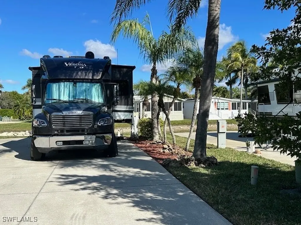 1246 Silver Lakes Boulevard Naples FL 34114