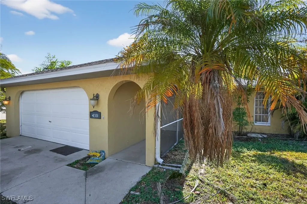 410 SE 2nd Street Cape Coral FL 33990