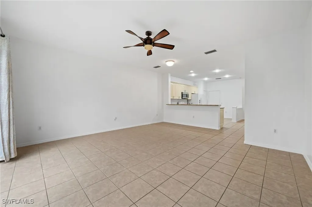 880 Hampton Circle Naples FL 34105