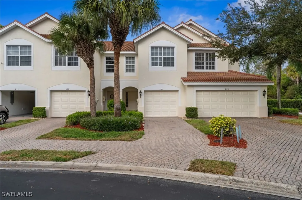 880 Hampton Circle Naples FL 34105