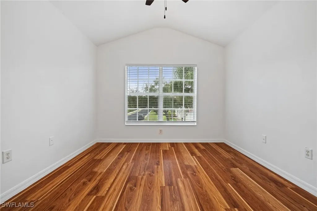 880 Hampton Circle Naples FL 34105