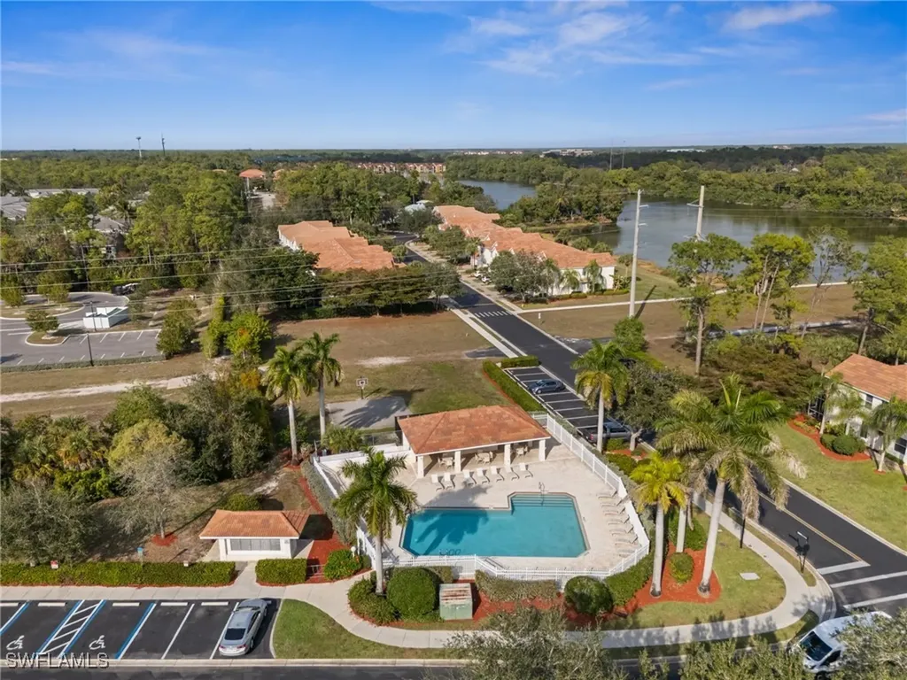 880 Hampton Circle Naples FL 34105