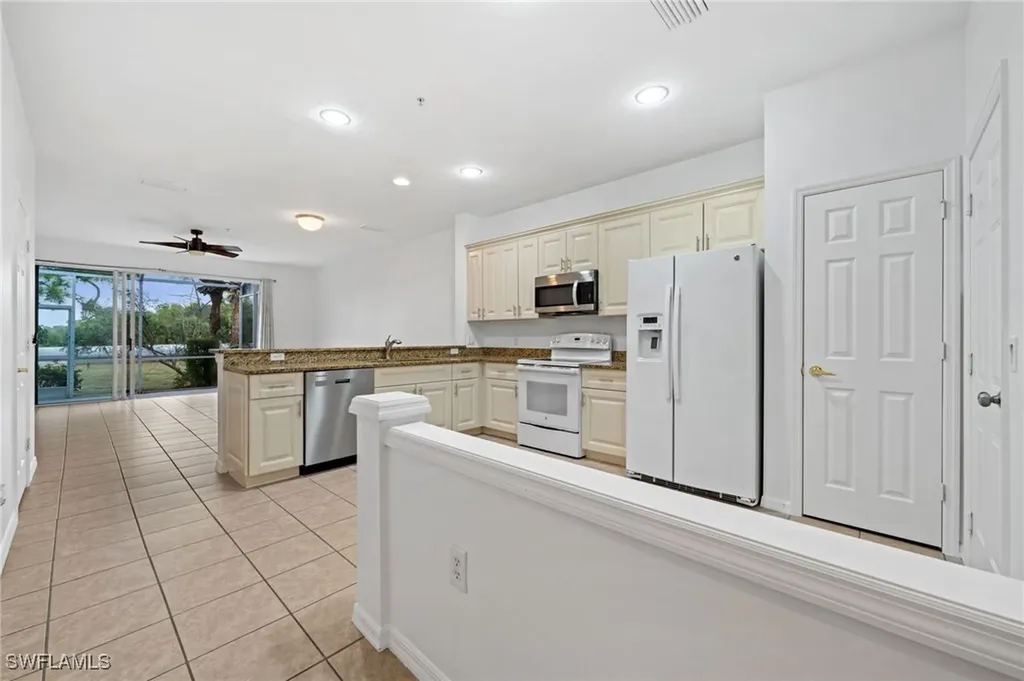 880 Hampton Circle Naples FL 34105