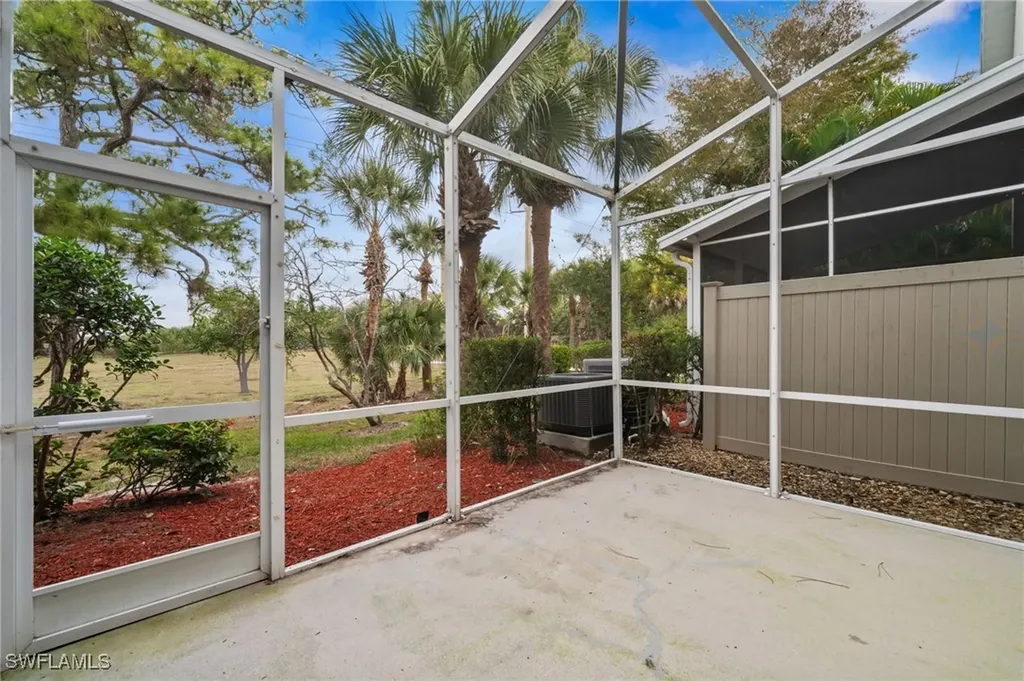 880 Hampton Circle Naples FL 34105