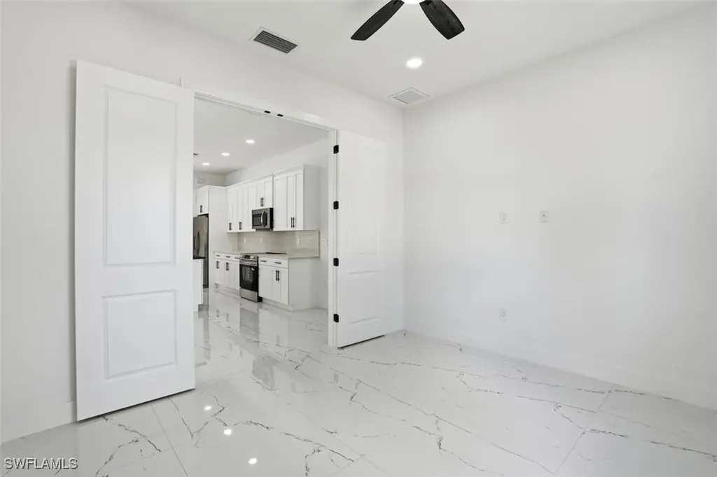 2930 20th Street SW Lehigh Acres FL 33976